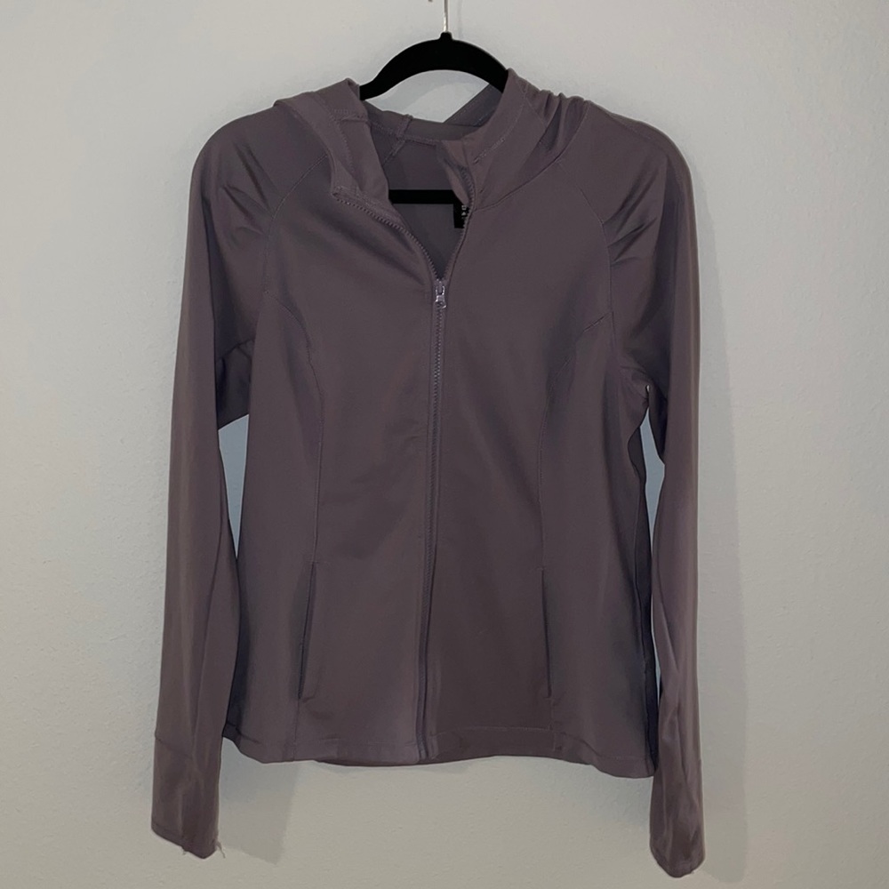 Large yogalicious mauve workout jacket with thumb holes